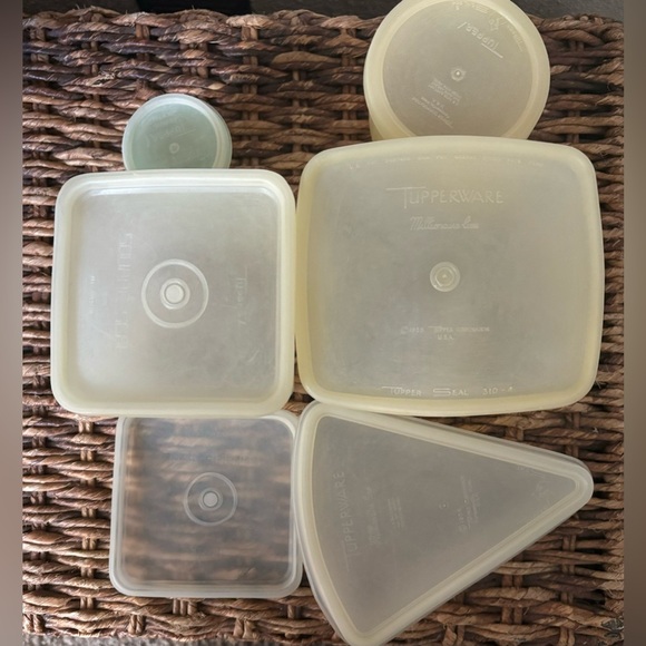 Vintage 1950s 11 piece Tupperware set containers & lids - Picture 6 of 12